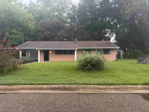 1008 College Circle, Carthage, TX 75633