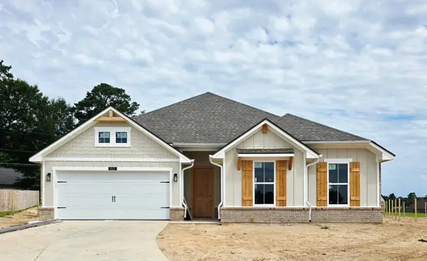 1523 Grace Acres Lane, Longview, TX 75605