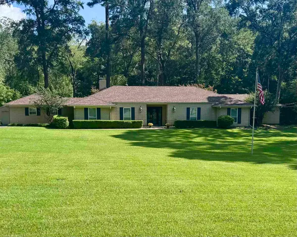 405 Sandy Lane, Henderson, TX 75652