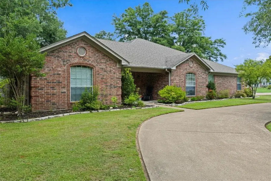 1610 Woodway Lane, Gilmer, TX 75644 - #2
