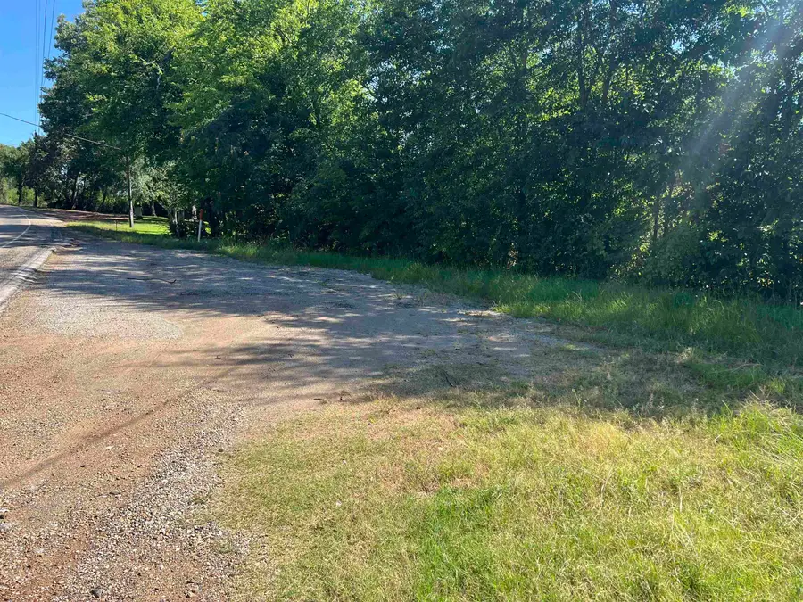 702 N Jarvis, Troup, TX 75789 - #3