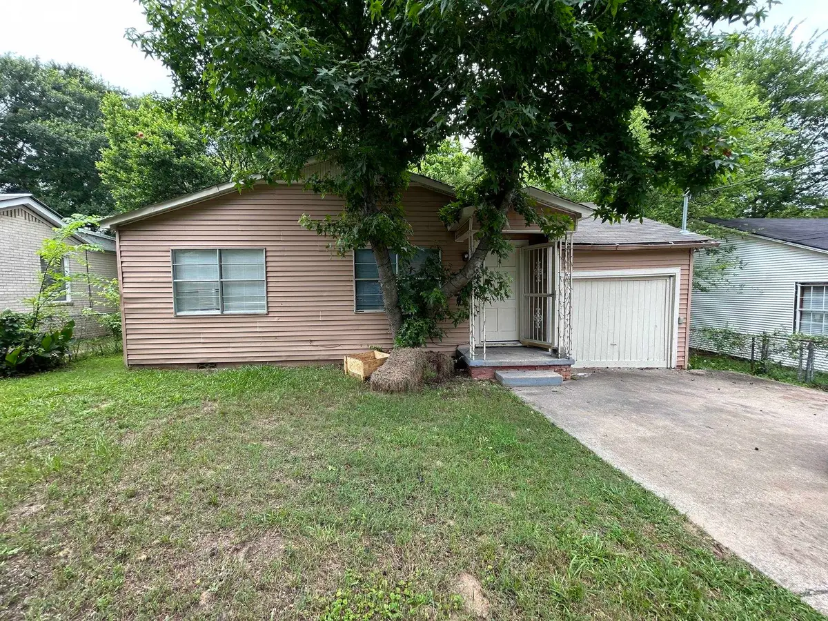 1707 West St, Longview, TX 75602 - #1