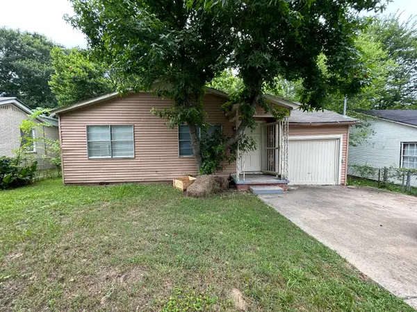 1707 West St, Longview, TX 75602