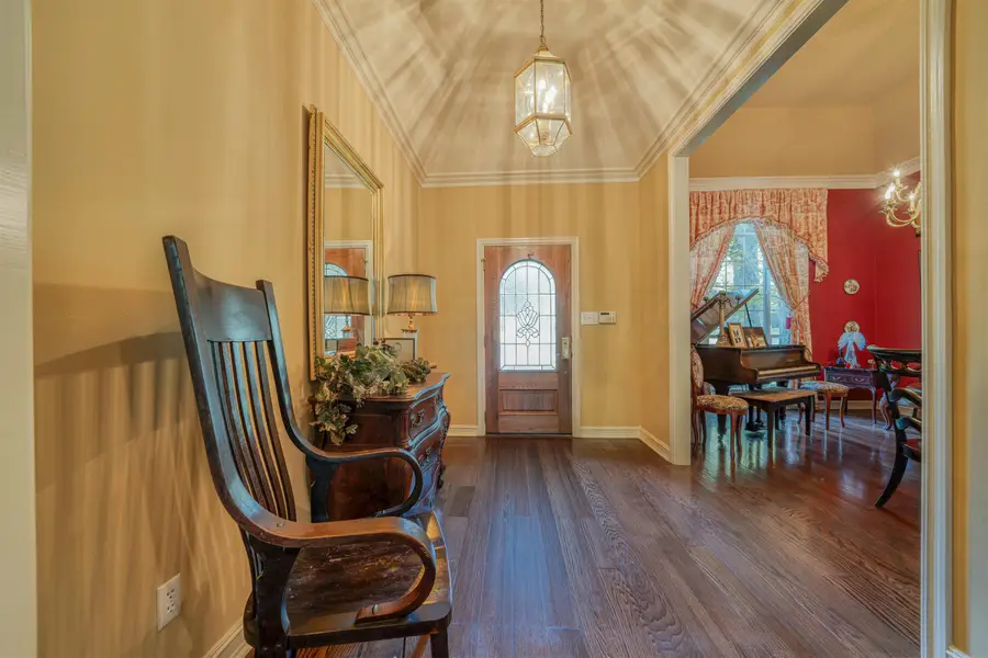 402 Moccasin Trail, Kilgore, TX 75662 - #3