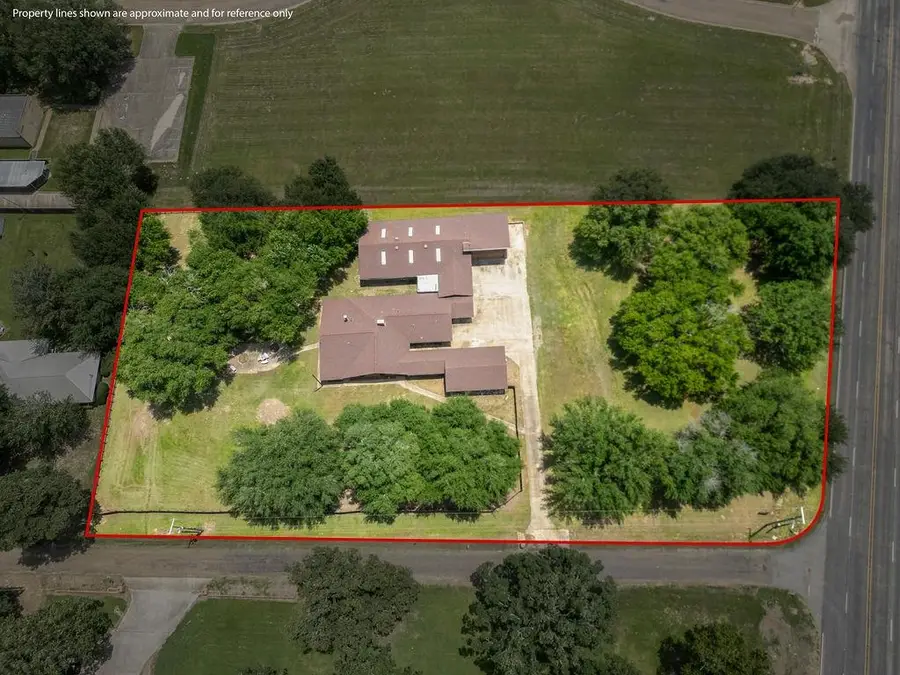 100 Joyner St, Omaha, TX 75571 - #2