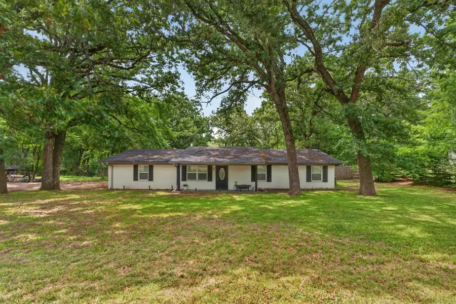 1477 Woodlawn Dr., Canton, TX 75103 - #2