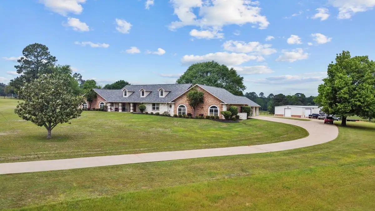 1325 Kings Rd, Marshall, TX 75672-4947 - #1