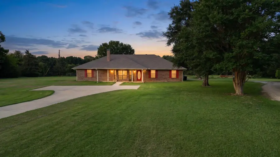 927 Lazy Daisy rd., Gilmer, TX 75645 - #2