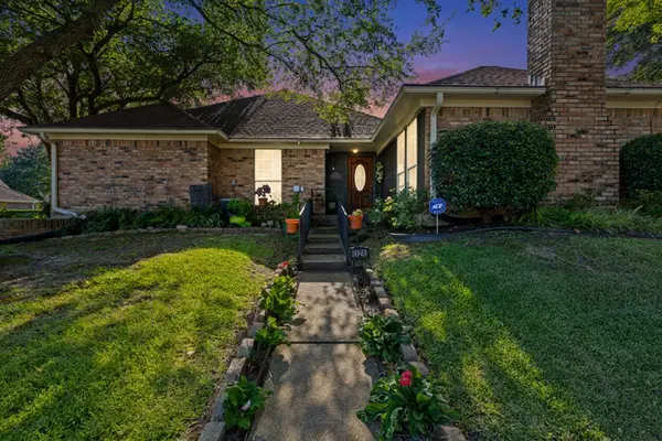 1125 Towne Lake Drive, Longview, TX 75601