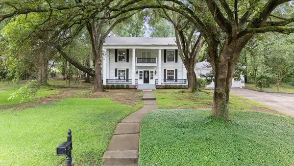 604 Sylvan Dr., Longview, TX 75602