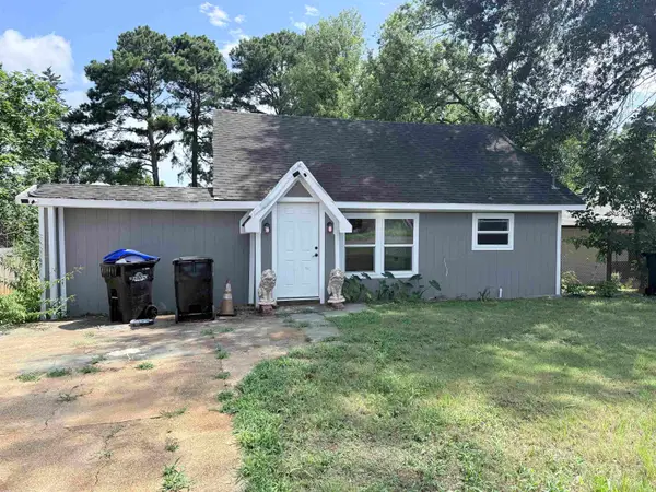 512 Hilltop Dr., Longview, TX 75604