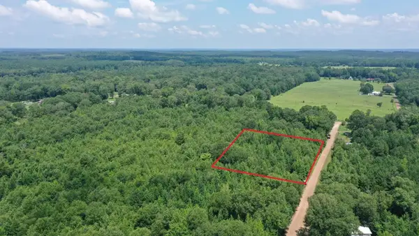 0001 CR 3885, Queen City, TX 75572