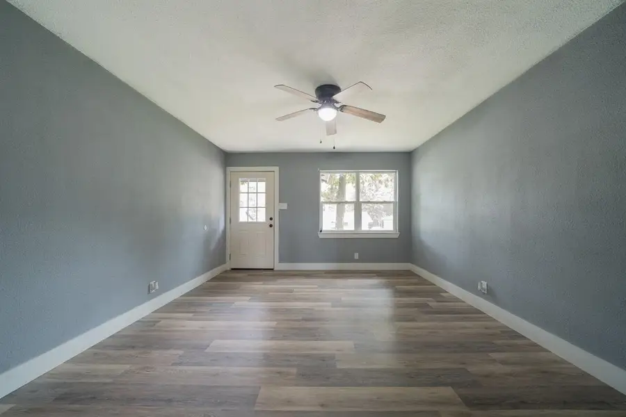 11 Neal St, Longview, TX 75602 - #3