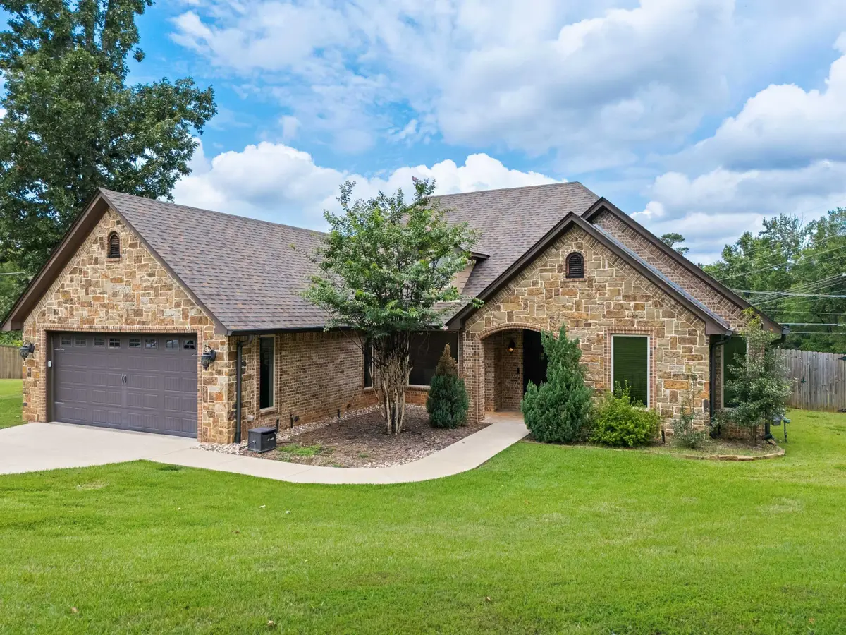 1417 Skogee Cir, Longview, TX 75605 - #1