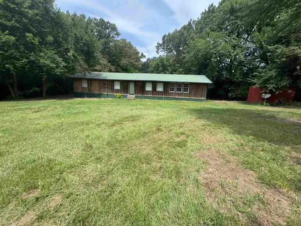 509 W North St, Overton, TX 75684