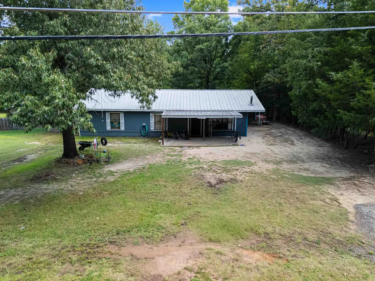 188 Lee Rd, Kilgore, TX 75662 - #1