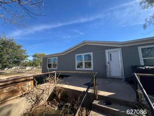 5001 Dawson St, Big Spring, TX 79720 - #1