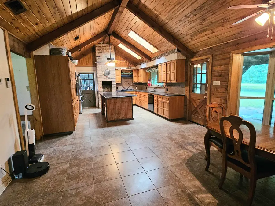 395 Bolding RD, Marshall, TX 75670 - #3