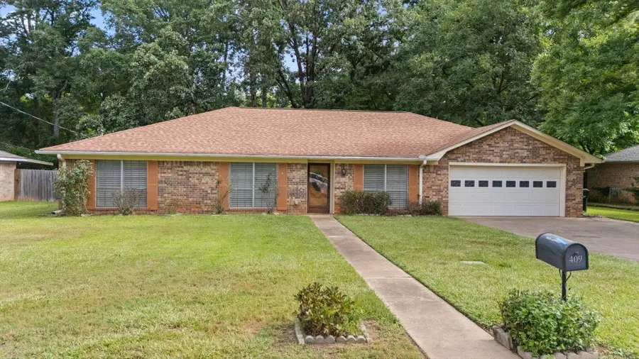 409 Woodway Ln, Longview, TX 75605 - #2