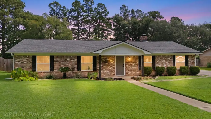 2202 Wainwright Ct., Longview, TX 75604 - #2