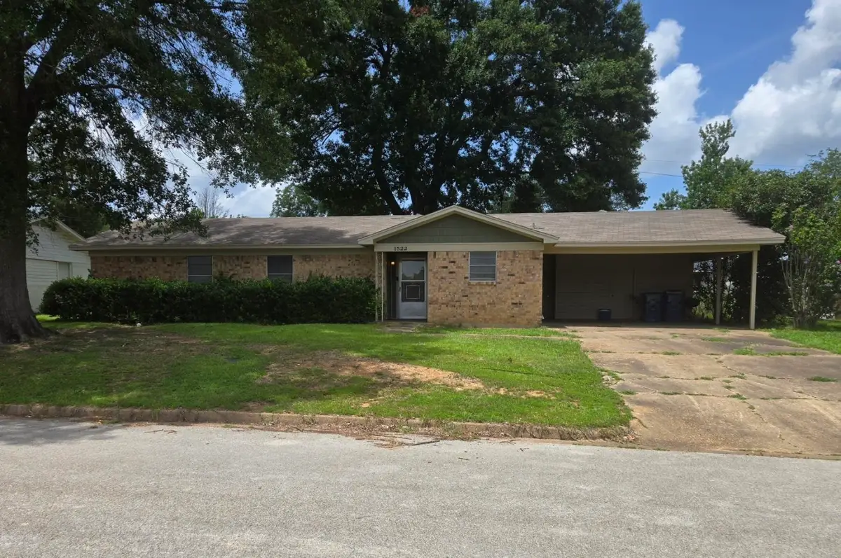 1522 Young, Henderson, TX 75654 - #1