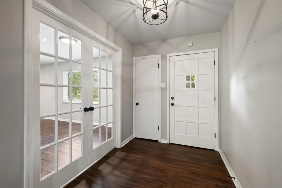 116 Fairview Dr., Longview, TX 75604 - #3
