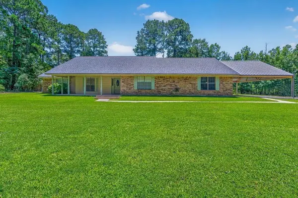 808 Mercer Rd, Marshall, TX 75672