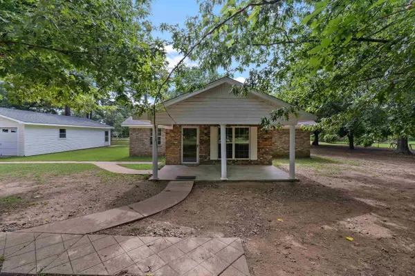264 Hayden Rd, Longview, TX 75603