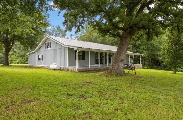 3989 Bob O Link, Gilmer, TX 75645