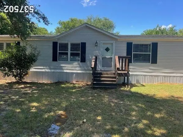 3709 Shady Ln, JOSHUA, TX 76058