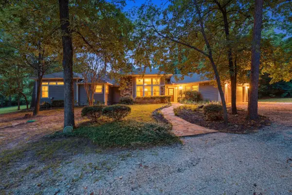 565 W Eldorado, Scroggins, TX 75480