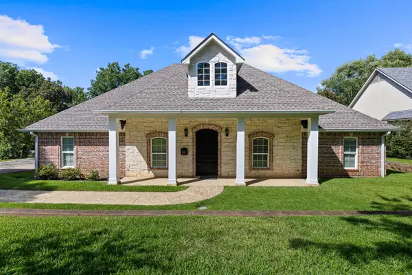 1223 Pine St, Kilgore, TX 75662