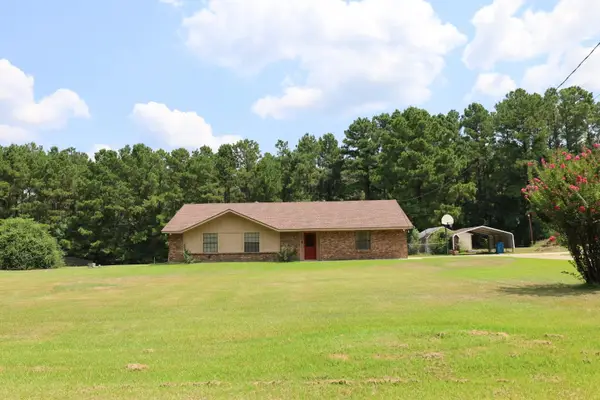 325 Roma Rd, Waskom, TX 75692