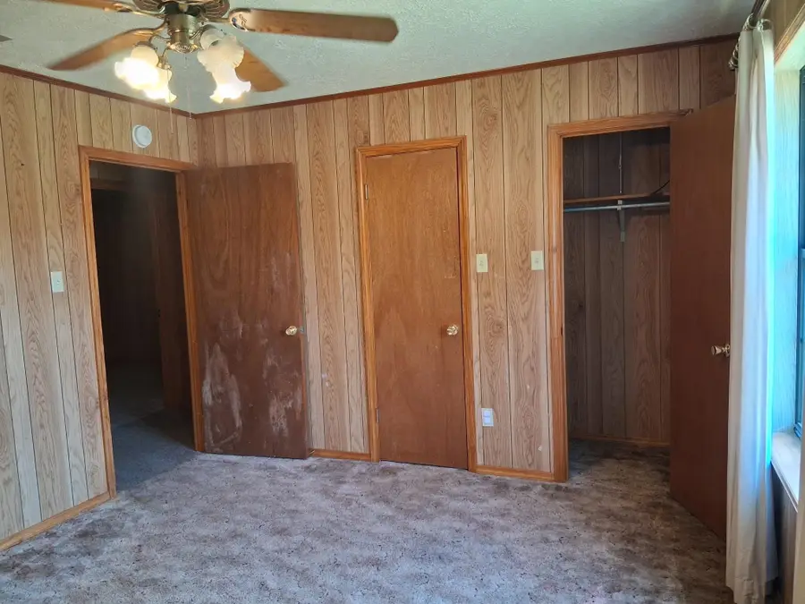 1302 Richardson, Henderson, TX 75652 - #3