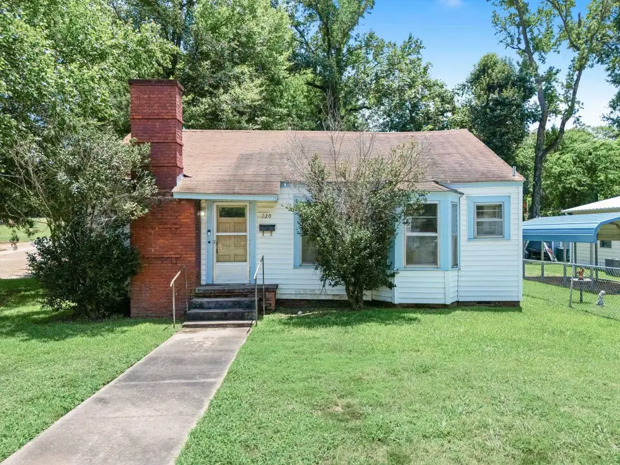 720 Riverside Dr, Kilgore, TX 75662 - #2