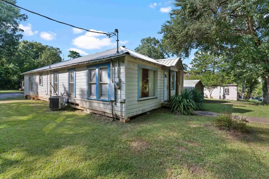 404 Camp Street, Jefferson, TX 75657 - #2