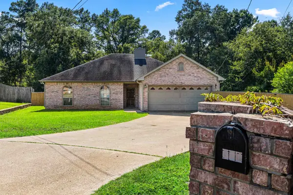 821 Alta, Longview, TX 75601-0000