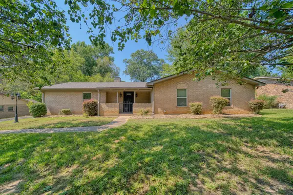 907 Sequoyah Lane, Longview, TX 75605