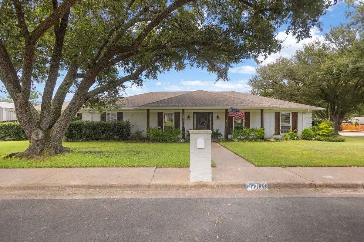 1203 Briarwood, Henderson, TX 75654 - #1