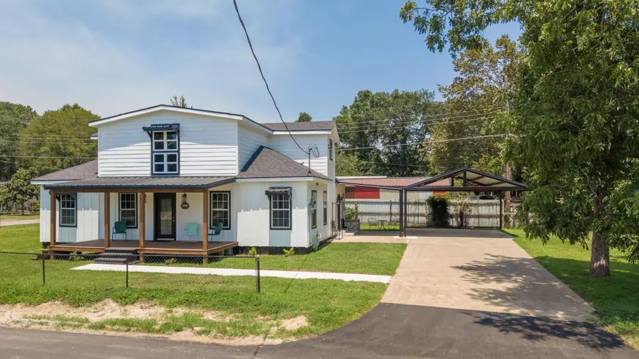400 N Lake St., Waskom, TX 75692 - #2