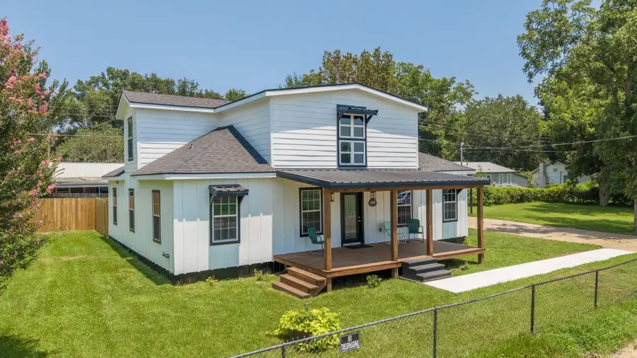400 N Lake St., Waskom, TX 75692 - #3