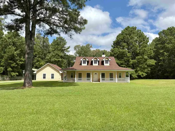 251 Oden Dr., Waskom, TX 75692