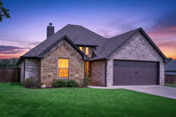 114 Saddle Brook Circle, Hallsville, TX 75650
