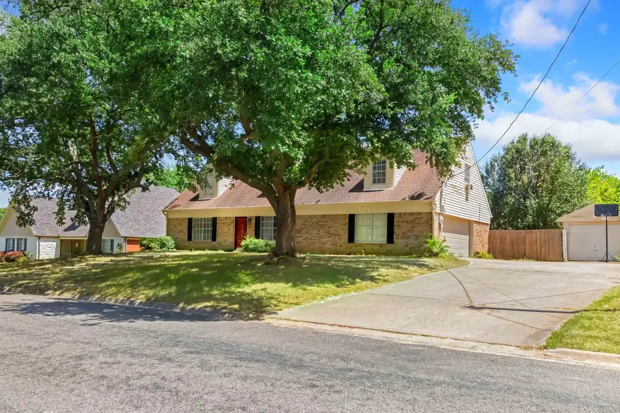 3222 Restview St., Longview, TX 75604 - #3