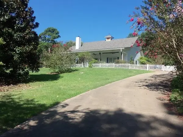 1200 Shamburger Road, Gilmer, TX 75645