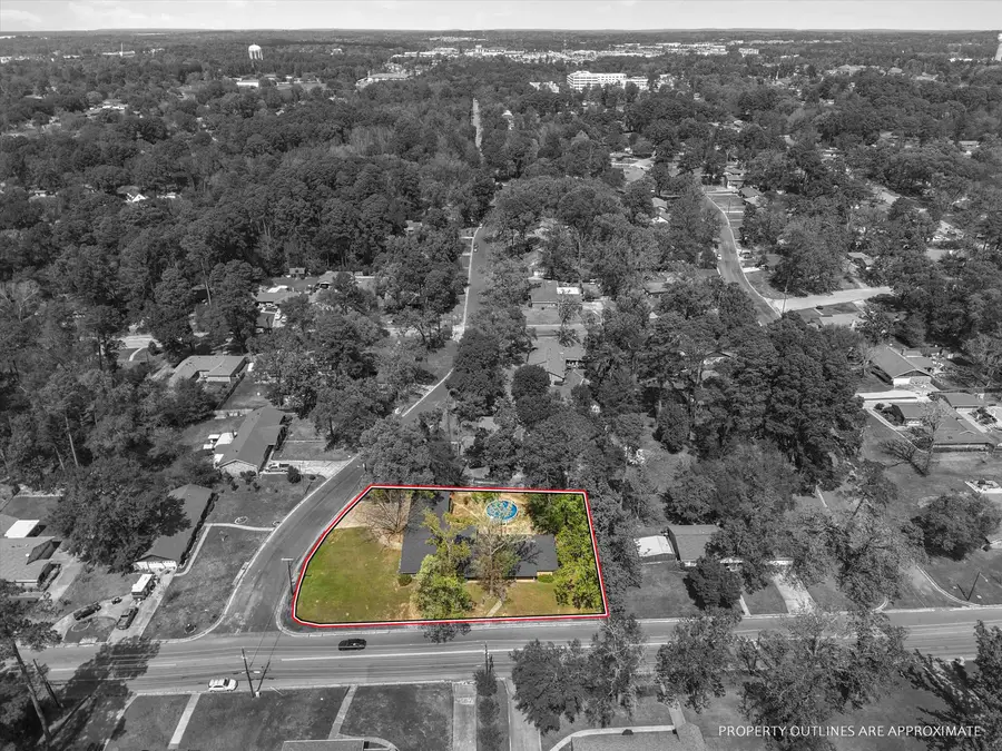 701 Eden Dr., Longview, TX 75605 - #2