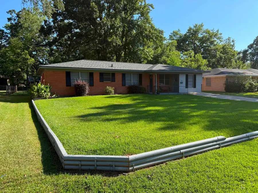 202 Shamrock Dr, Longview, TX 75604 - #2