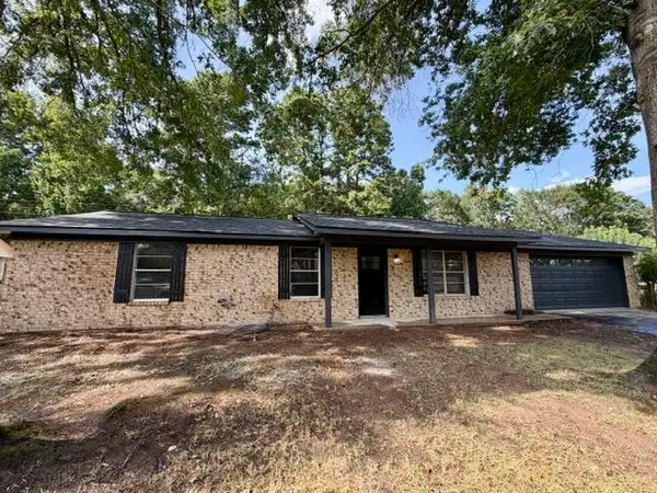 709 Robin, White Oak, TX 75693