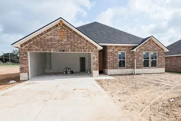 1521 Grace Acres Lane, Longview, TX 75605