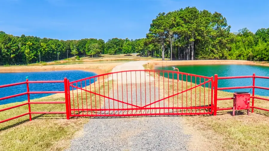 4889 COUNTY RD 322, De Berry, TX 75639 - #2